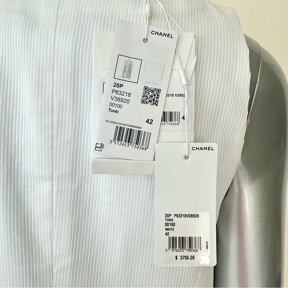 NWT!!! CHANEL women tunic top size 42 FR or 8 US Authentic Retail 3750$ - Picture 5 of 16